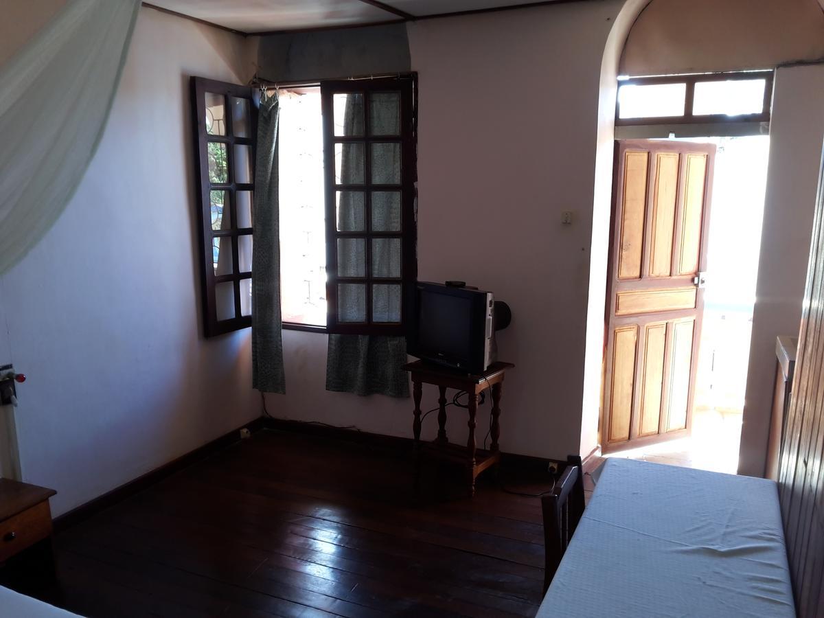 Hotel Valiha Antsiranana Екстериор снимка